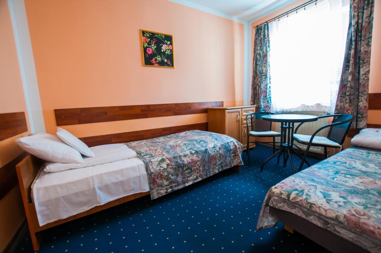 Red Carpet Hostel — Photos 3